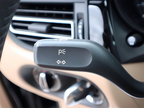 New 2025 Porsche Macan image 31