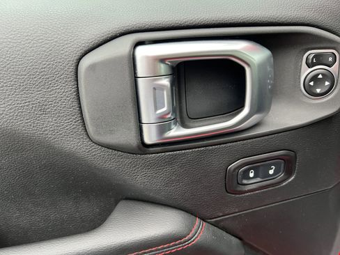 Used 2020 Jeep Gladiator Rubicon image 12