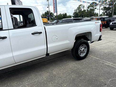 Used 2019 Chevrolet Silverado 2500 W/T w/ WT Convenience Package image 5