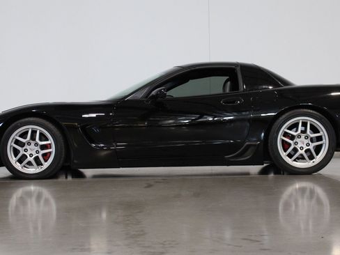 Used 2001 Chevrolet Corvette Z06 RWD image 34