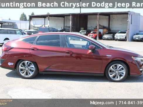 Used 2018 Honda Clarity Touring image 3