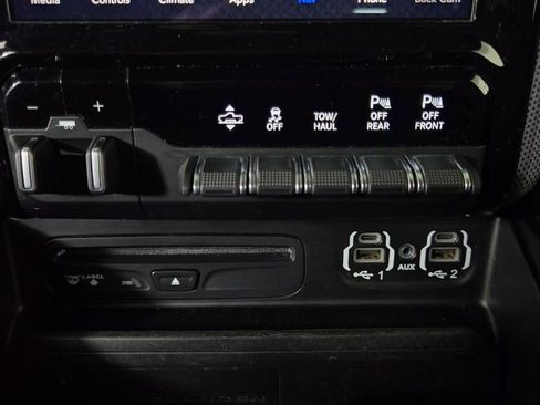 Used 2019 RAM 1500 Limited w/ Advanced Safety Group AWD/4WD image 26