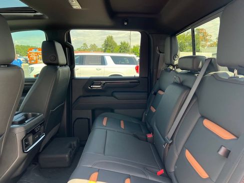 New 2026 GMC Sierra 2500 AT4 w/ AT4 Premium Plus Package AWD/4WD image 15
