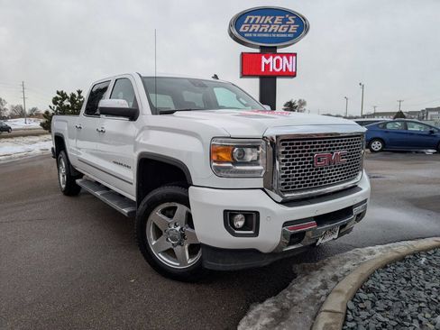 Used 2015 GMC Sierra 2500 Denali image 2