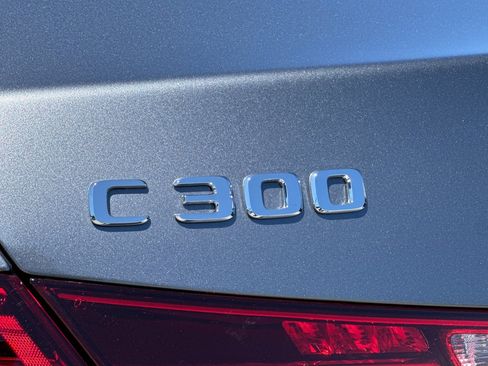 Used 2025 Mercedes-Benz C 300 4MATIC Sedan image 26