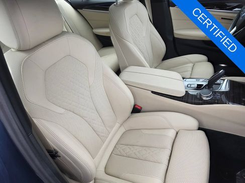Certified 2023 BMW 530e w/ Premium Package RWD image 29