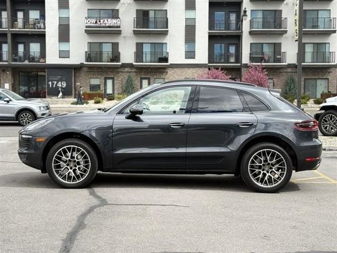 Used 2018 Porsche Macan S image 4