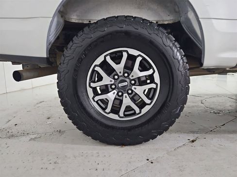 Used 2018 Ford F150 XLT image 13