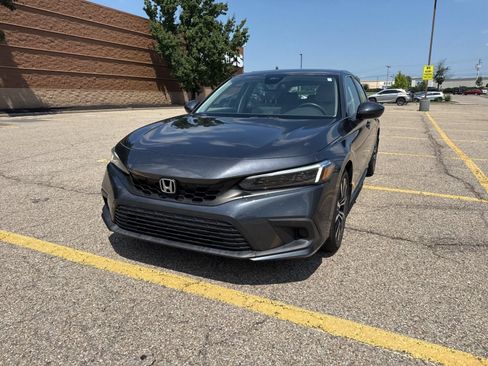 Used 2022 Honda Civic EX-L image 8