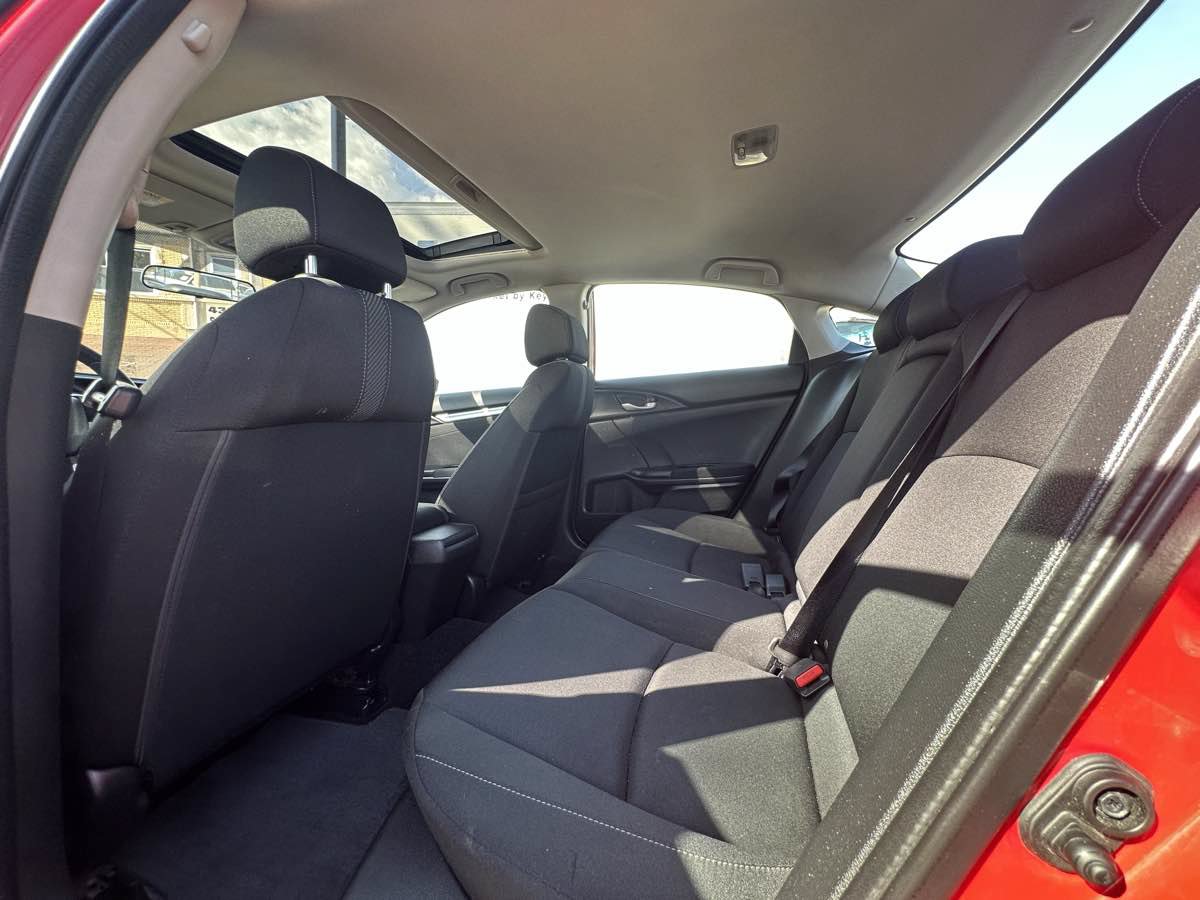 Used 2018 Honda Civic EX image 37
