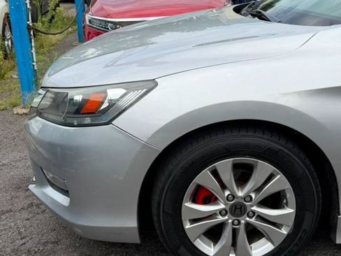 Used 2015 Honda Accord LX image 16