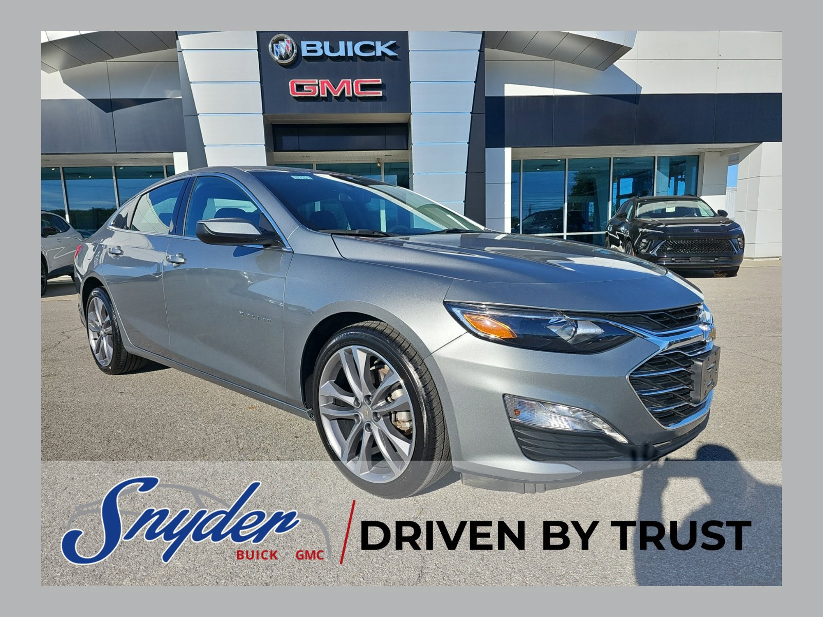 Used 2023 Chevrolet Malibu LT FWD image 1