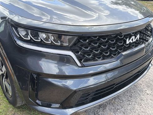 Used 2023 Kia Sorento S w/ Panoramic Sunroof Package image 10