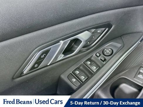 Used 2021 BMW 330i xDrive Sedan w/ Convenience Package AWD/4WD image 25