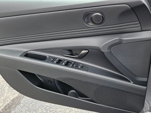 New 2026 Hyundai Elantra SEL Sport Premium FWD image 25