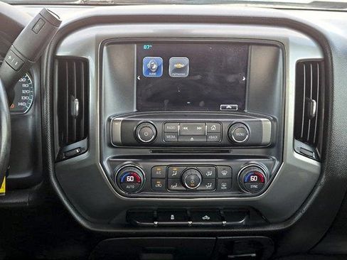 Used 2018 Chevrolet Silverado 1500 LT w/ LT Eassist Package RWD image 13