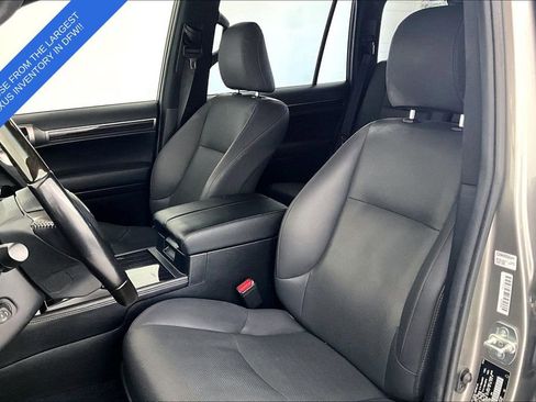 Used 2022 Lexus GX 460 Premium w/ Premium Plus Package AWD/4WD image 34