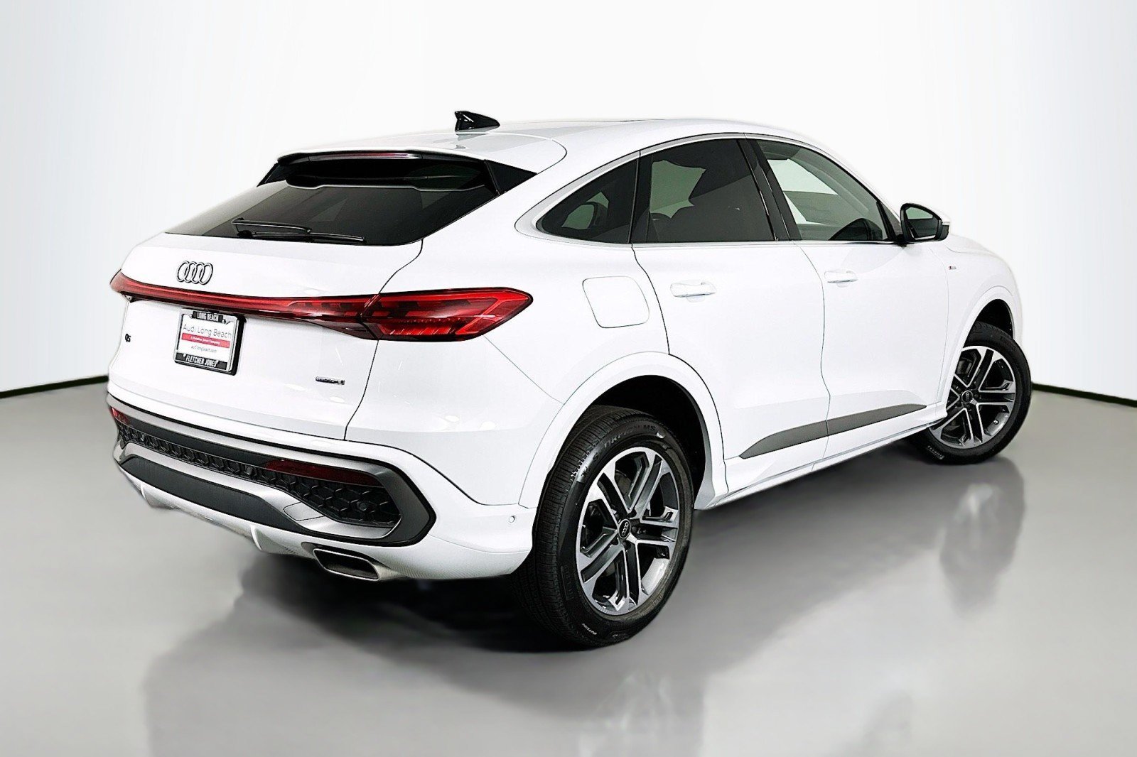New 2026 Audi Q5 Premium AWD/4WD image 13