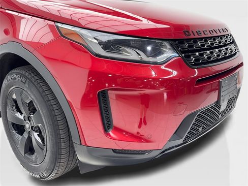 Used 2022 Land Rover Discovery Sport SE image 3