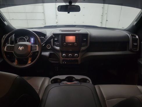 Used 2022 RAM 2500 Tradesman w/ Chrome Appearance Group image 12