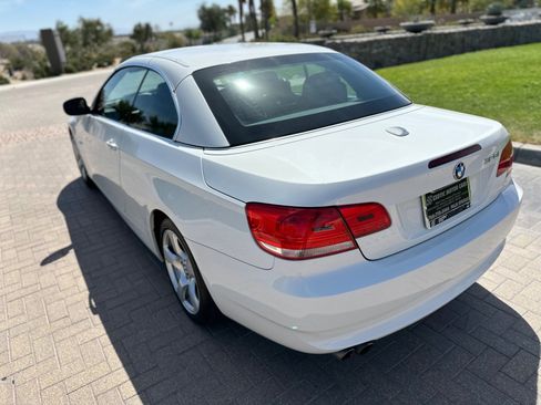 Used 2010 BMW 328i Convertible w/ Premium Pkg RWD image 20