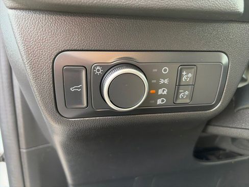 Used 2022 Ford Escape SE w/ Convenience Package image 14