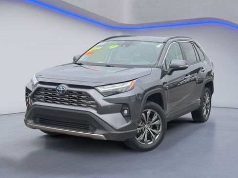Used 2023 Toyota RAV4 Limited AWD/4WD image 2
