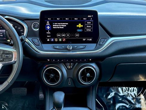 Used 2023 Chevrolet Blazer LT image 11