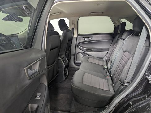 Used 2022 Ford Edge SE w/ Black Appearance Package image 26
