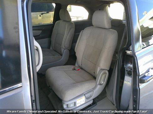 Used 2016 Honda Odyssey LX image 19