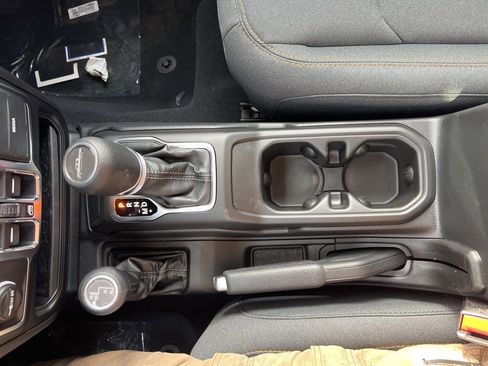 New 2026 Jeep Gladiator Sport image 32