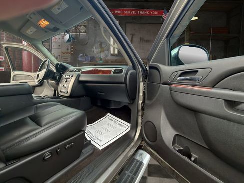 Certified 2012 GMC Sierra 1500 SLT w/ LPO, Deluxe Chrome Package image 17