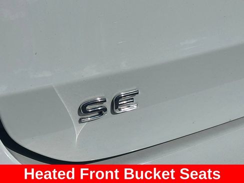 Used 2026 Volkswagen Taos SE AWD/4WD image 15
