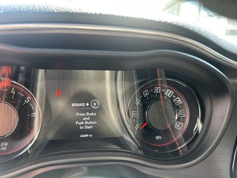 Used 2017 Dodge Challenger SXT w/ Blacktop Package image 7