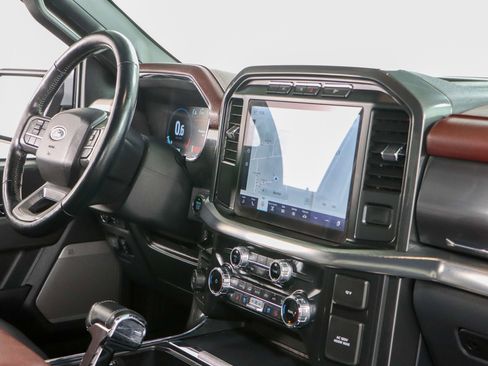 Used 2022 Ford F150 Lariat w/ Equipment Group 502A High image 28