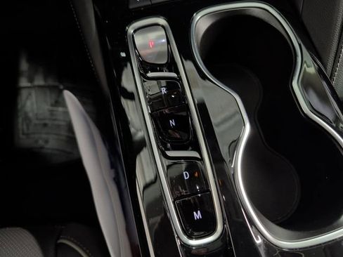 Used 2023 Buick Envision Avenir image 23