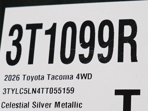 Used 2026 Toyota Tacoma TRD Off-Road AWD/4WD image 32