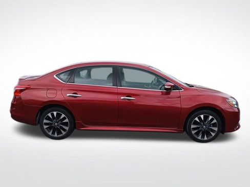 Used 2018 Nissan Sentra SR image 4
