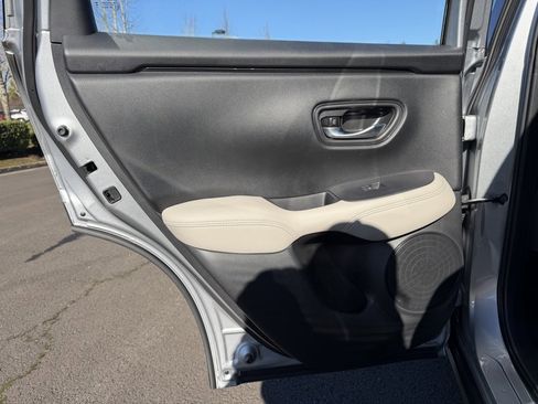 Used 2025 Honda HR-V LX image 30