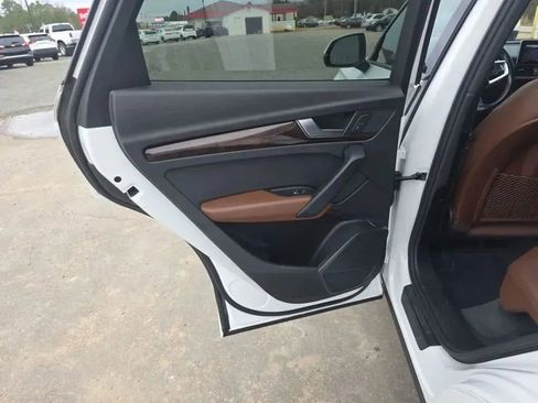 Used 2018 Audi Q5 2.0T Premium image 45