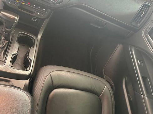 Used 2021 GMC Canyon AT4 w/ Driver Alert Package AWD/4WD image 25