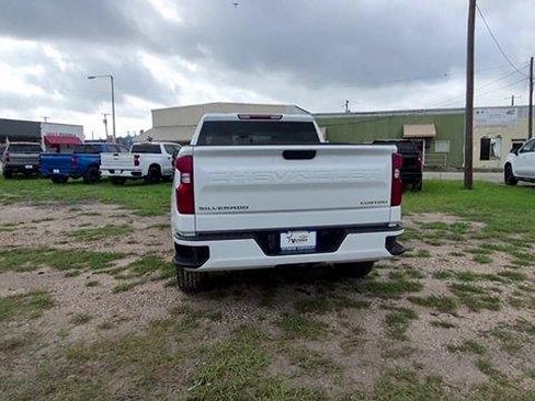 Certified 2025 Chevrolet Silverado 1500 Custom RWD image 7