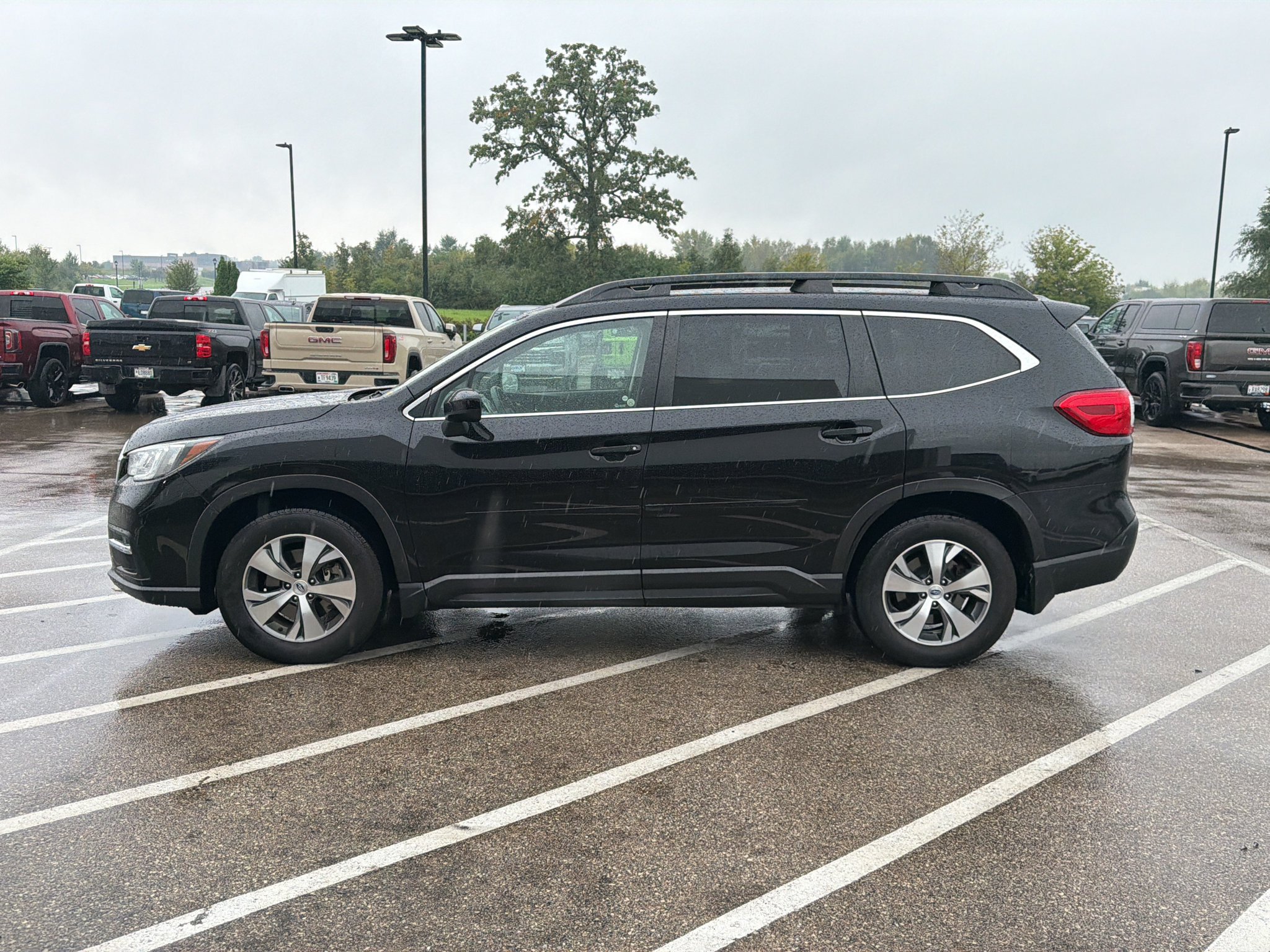 Used 2020 Subaru Ascent Premium w/ Convenience Package AWD/4WD image 2