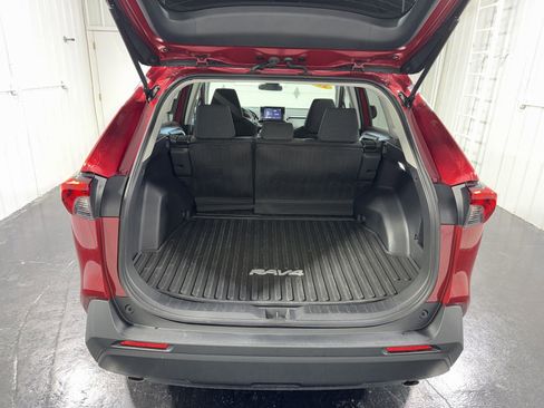 Used 2025 Toyota RAV4 LE AWD/4WD image 29