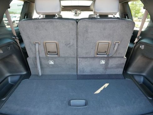 Certified 2025 Jeep Grand Cherokee L Limited w/ Luxury Tech Group II image 31