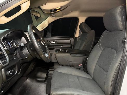 Used 2019 RAM 1500 Tradesman AWD/4WD image 25