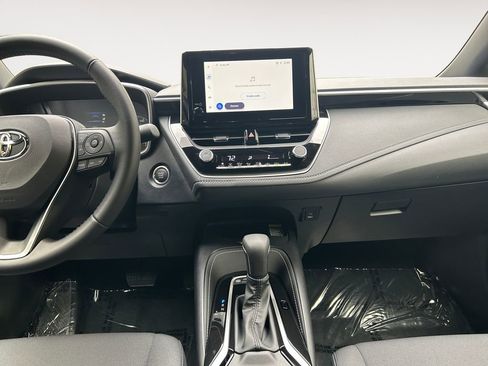 Used 2026 Toyota Corolla SE FWD image 11