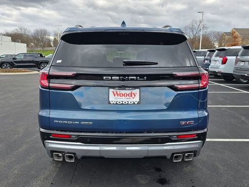 New 2026 GMC Acadia Denali w/ Super Cruise Package image 8