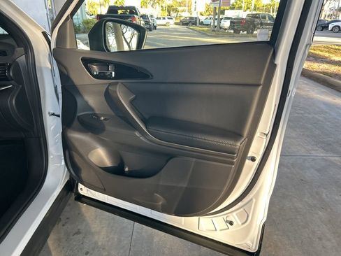New 2026 Mitsubishi Eclipse Cross Black Edition image 25