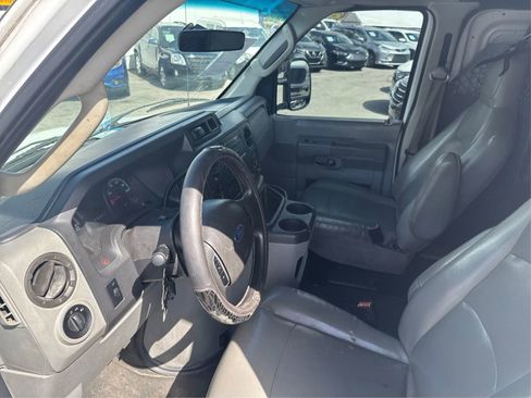 Used 2012 Ford E-250 and Econoline 250 w/ PWR Group RWD image 9